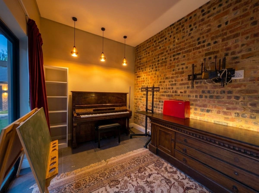 5 Bedroom Property for Sale in Monaghan Farm Gauteng