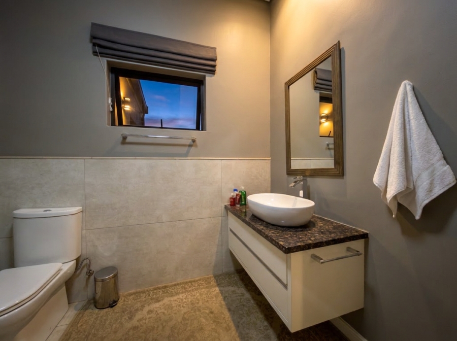5 Bedroom Property for Sale in Monaghan Farm Gauteng