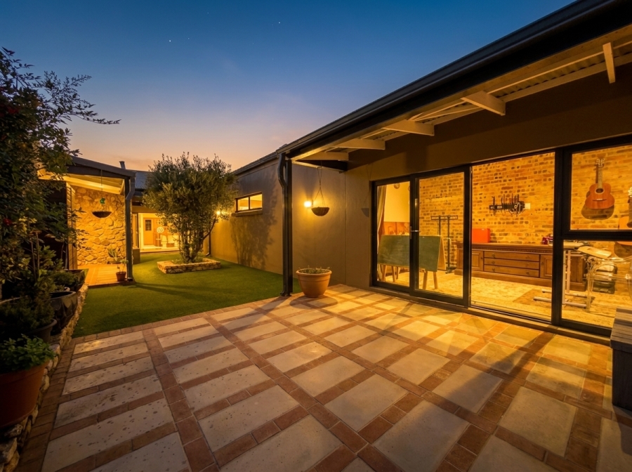 5 Bedroom Property for Sale in Monaghan Farm Gauteng