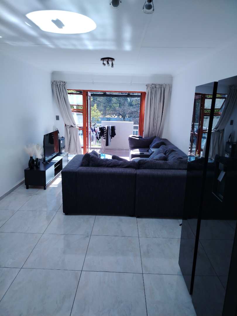 2 Bedroom Property for Sale in Lakefield Gauteng