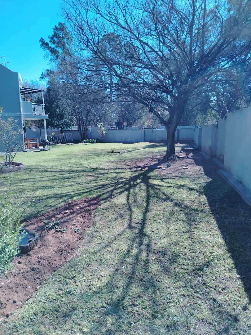 2 Bedroom Property for Sale in Lakefield Gauteng