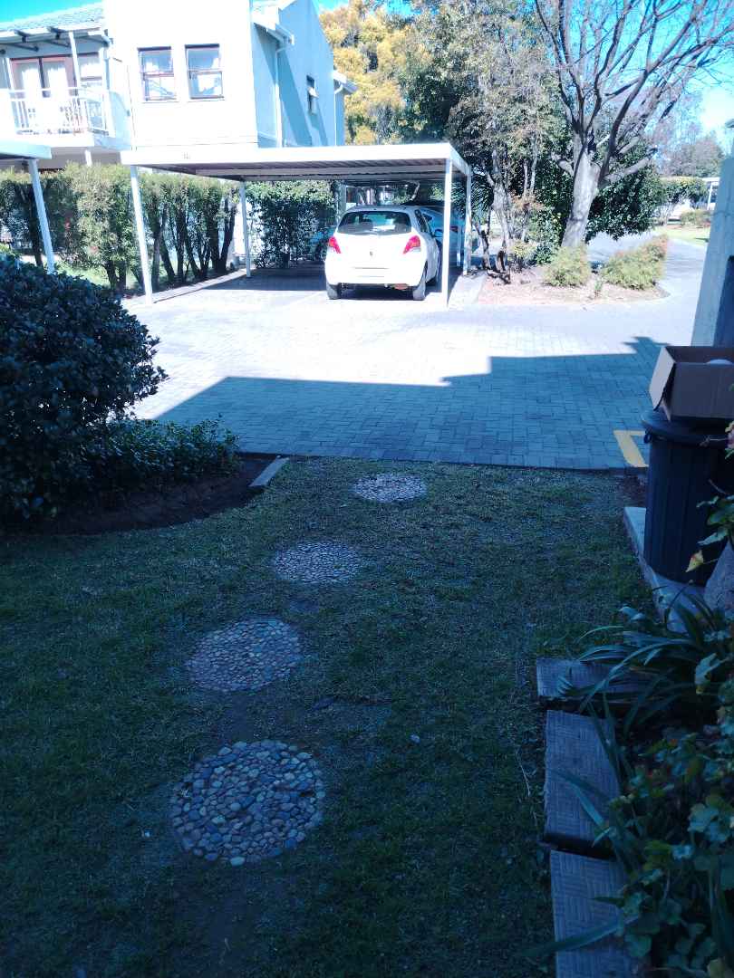 2 Bedroom Property for Sale in Lakefield Gauteng