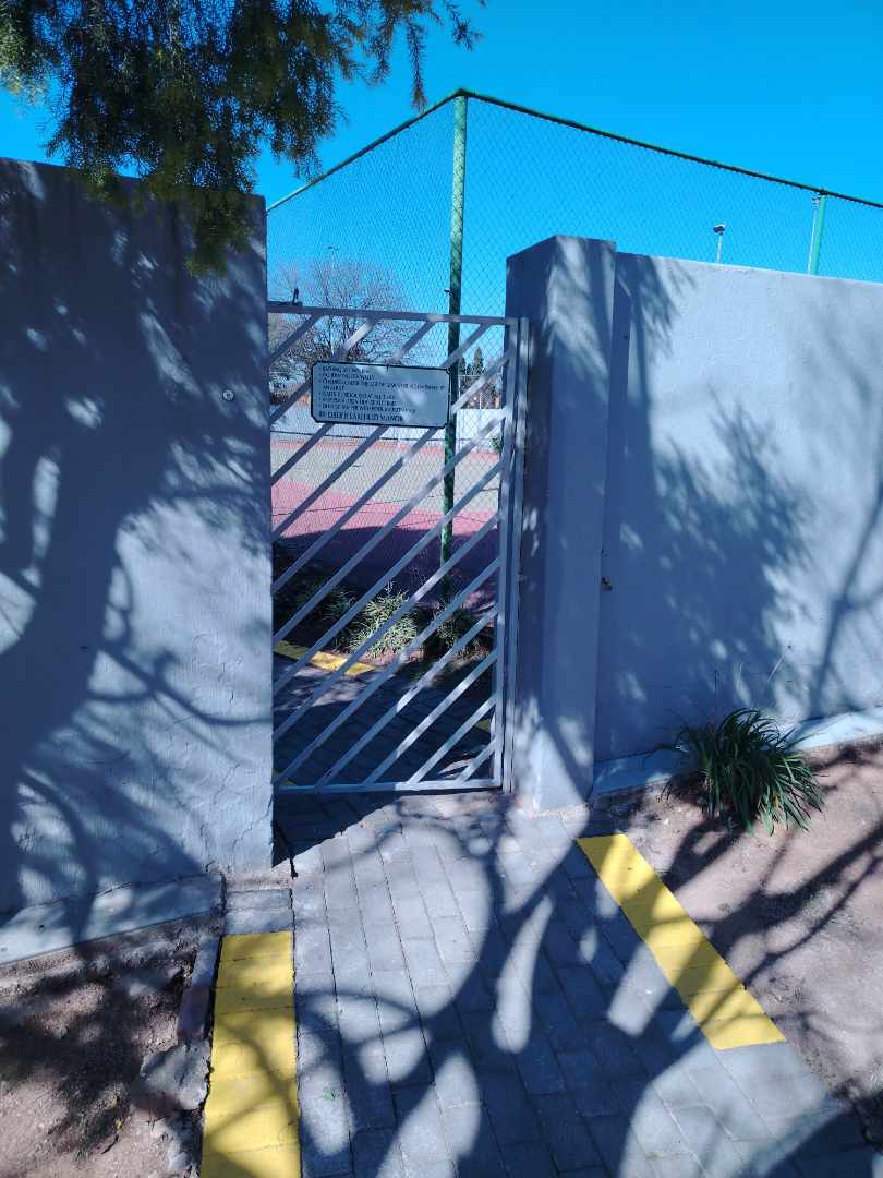 2 Bedroom Property for Sale in Lakefield Gauteng