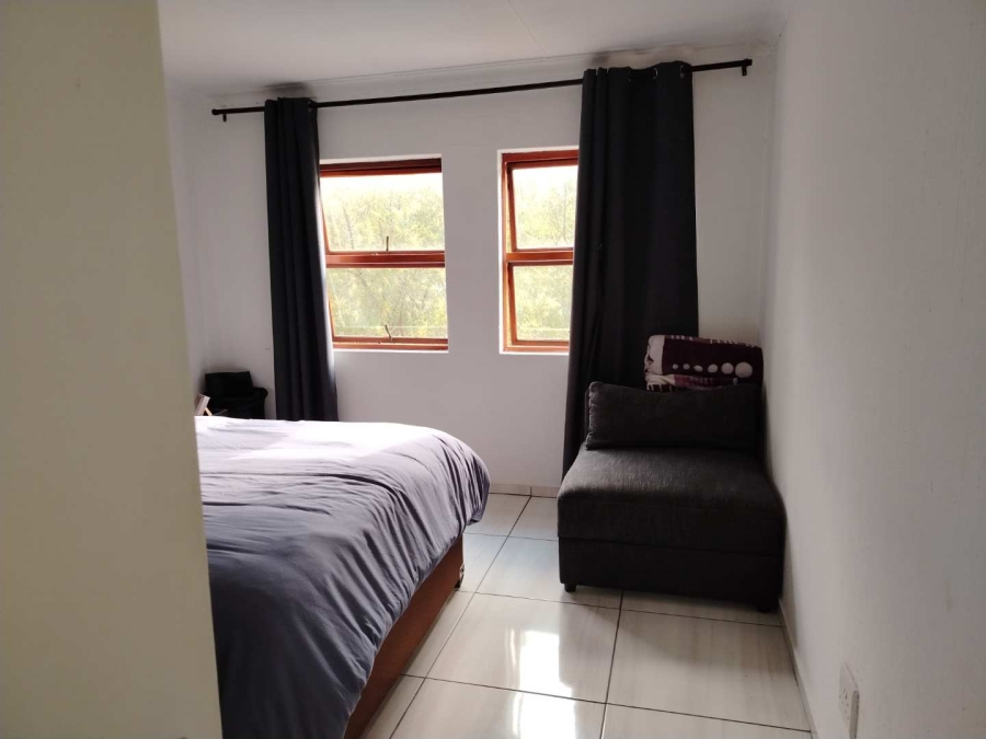 2 Bedroom Property for Sale in Lakefield Gauteng