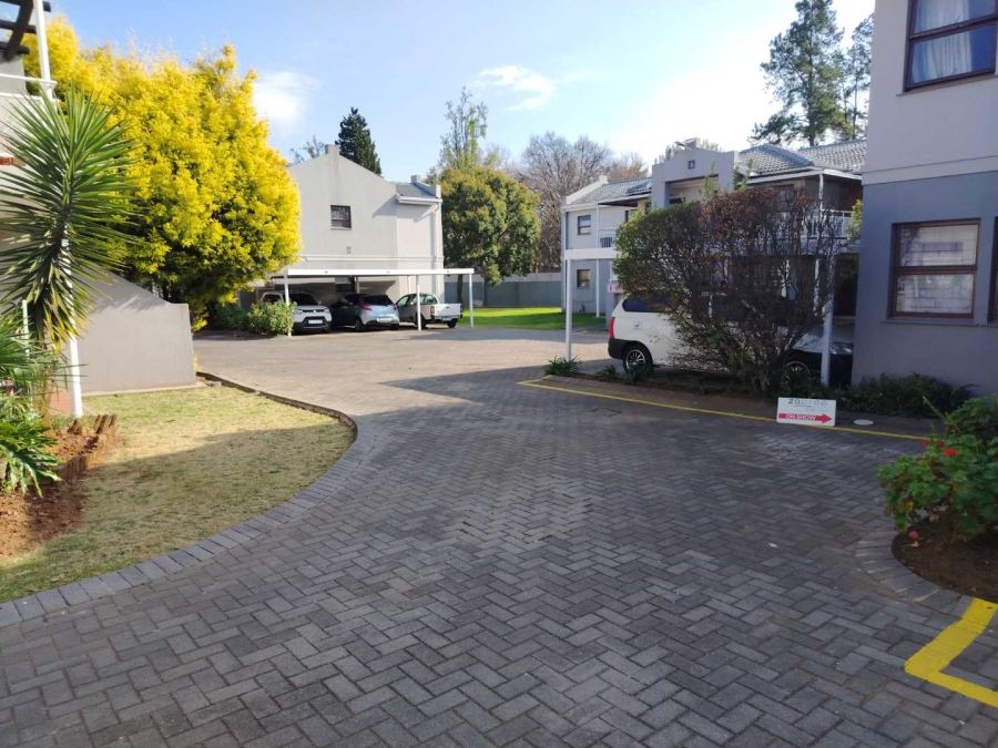2 Bedroom Property for Sale in Lakefield Gauteng