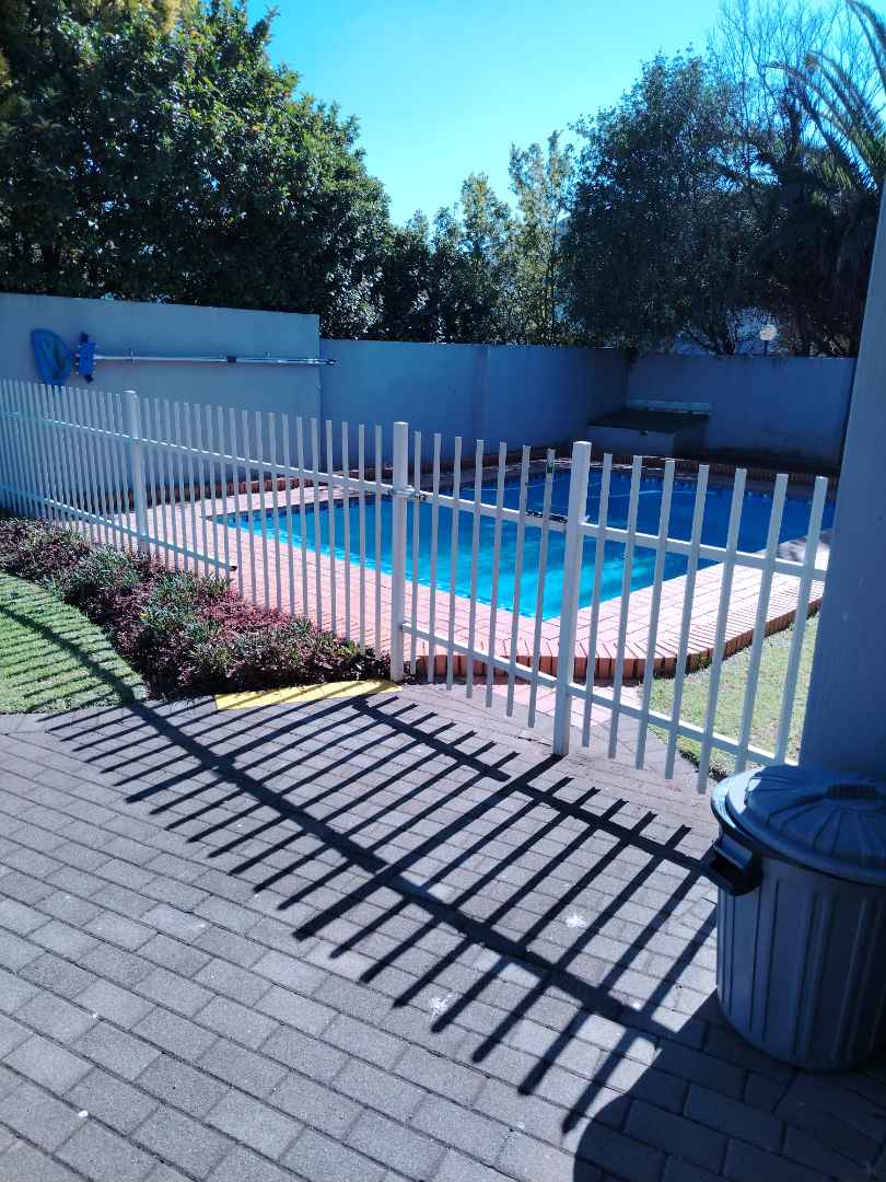 2 Bedroom Property for Sale in Lakefield Gauteng