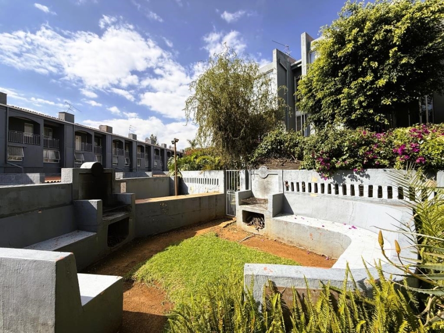 1 Bedroom Property for Sale in Blackheath Gauteng