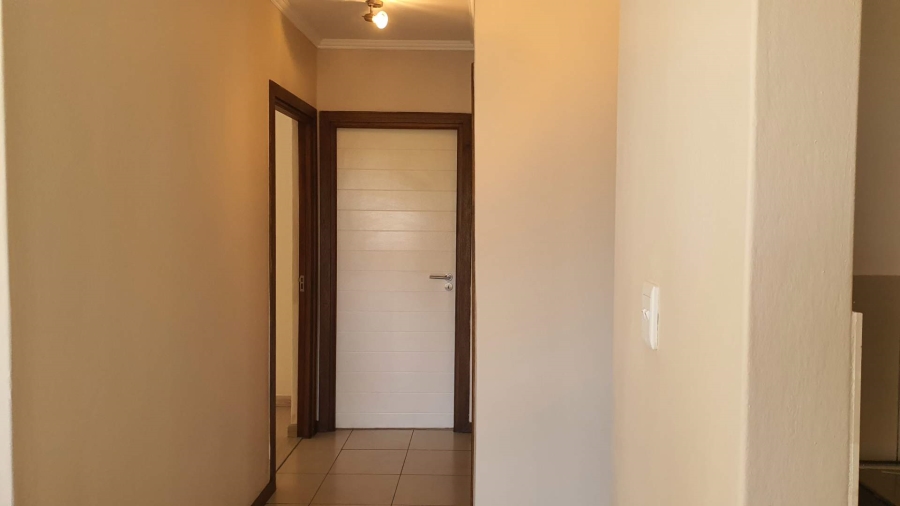 To Let 2 Bedroom Property for Rent in Jackal Creek Golf Estate Gauteng