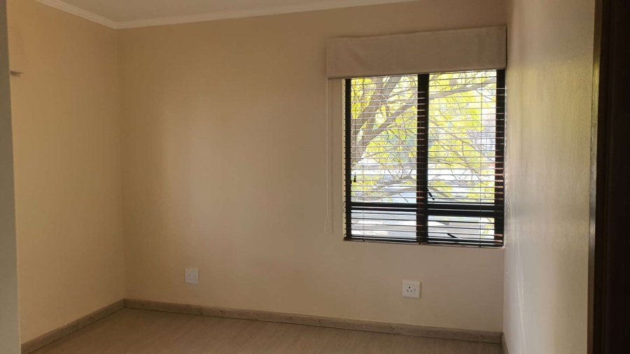 To Let 2 Bedroom Property for Rent in Jackal Creek Golf Estate Gauteng