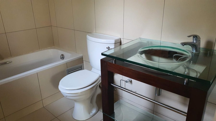 To Let 2 Bedroom Property for Rent in Jackal Creek Golf Estate Gauteng