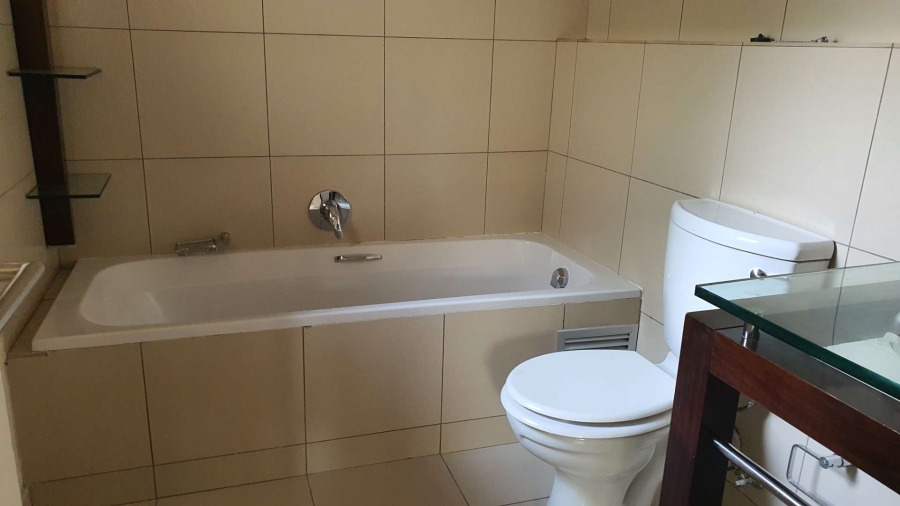 To Let 2 Bedroom Property for Rent in Jackal Creek Golf Estate Gauteng
