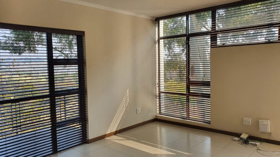 To Let 2 Bedroom Property for Rent in Jackal Creek Golf Estate Gauteng