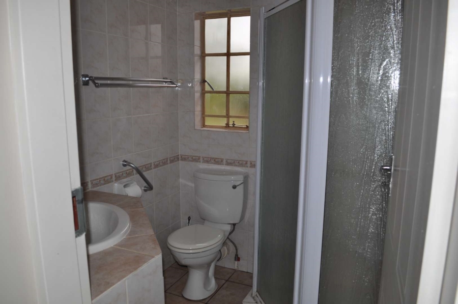 2 Bedroom Property for Sale in Faerie Glen Gauteng