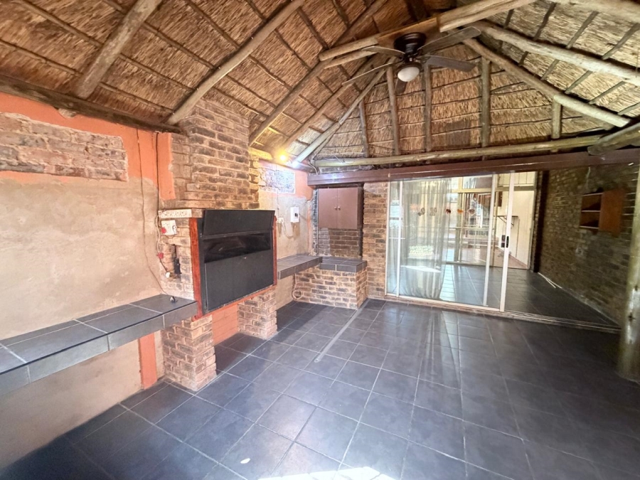 3 Bedroom Property for Sale in Clubview Gauteng