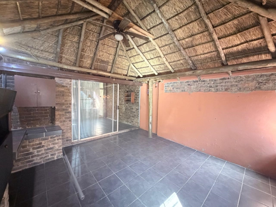 3 Bedroom Property for Sale in Clubview Gauteng