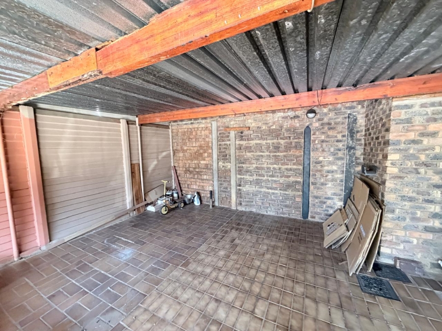 3 Bedroom Property for Sale in Clubview Gauteng