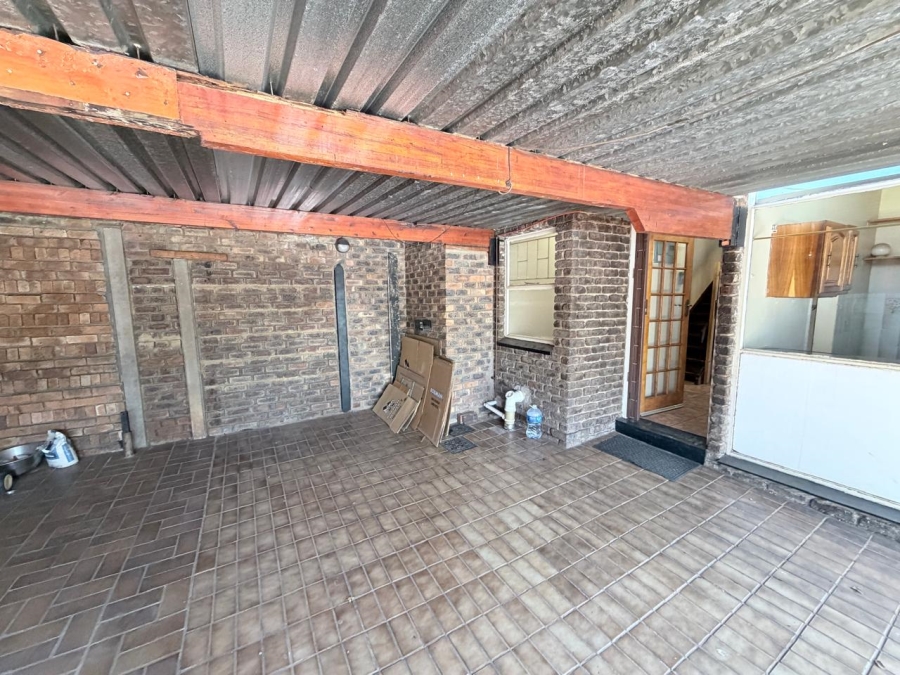 3 Bedroom Property for Sale in Clubview Gauteng