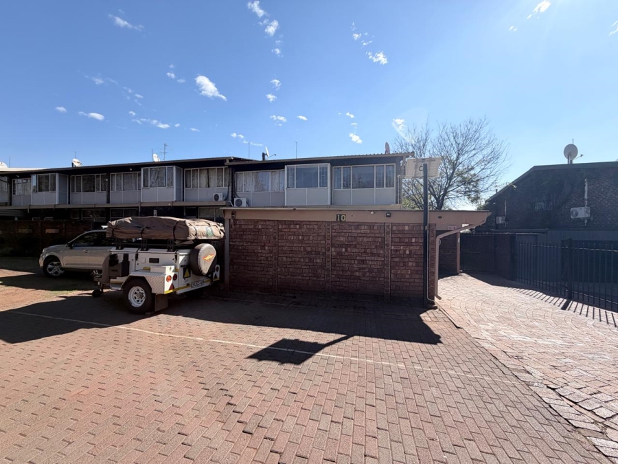 3 Bedroom Property for Sale in Clubview Gauteng