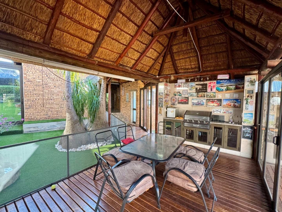 4 Bedroom Property for Sale in Rangeview Gauteng