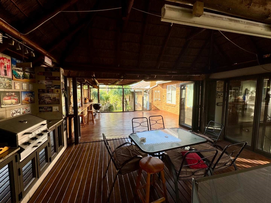 4 Bedroom Property for Sale in Rangeview Gauteng