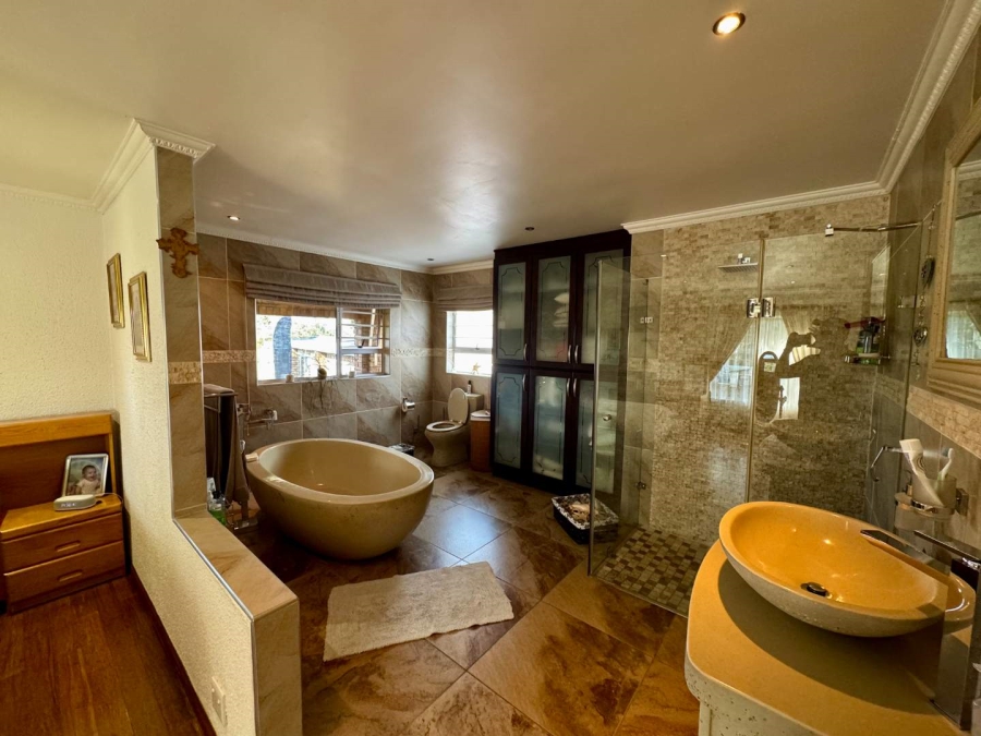 4 Bedroom Property for Sale in Rangeview Gauteng