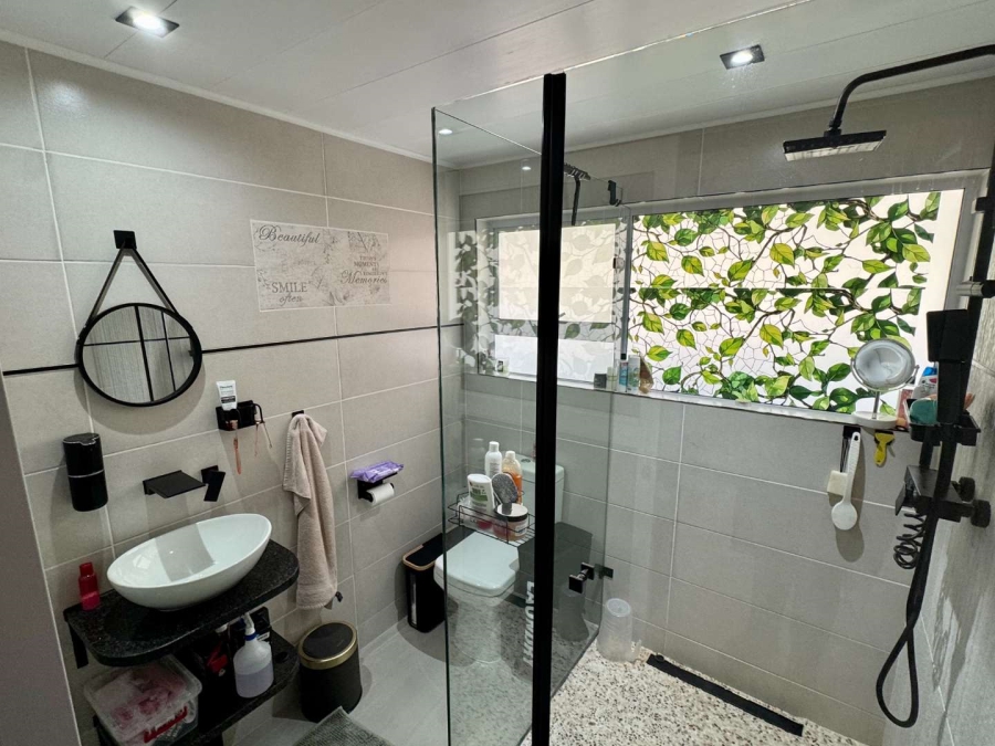 4 Bedroom Property for Sale in Rangeview Gauteng