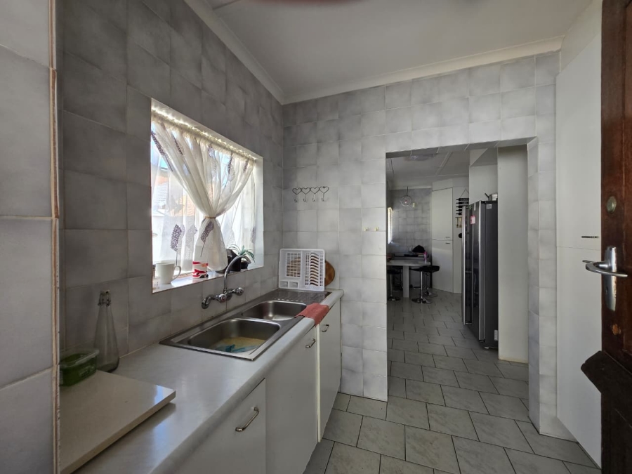 3 Bedroom Property for Sale in Glenanda Gauteng