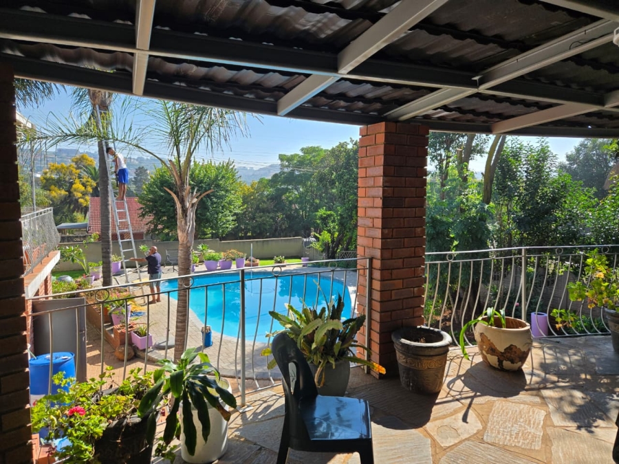3 Bedroom Property for Sale in Glenanda Gauteng
