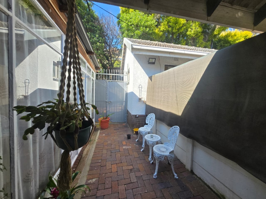 3 Bedroom Property for Sale in Glenanda Gauteng