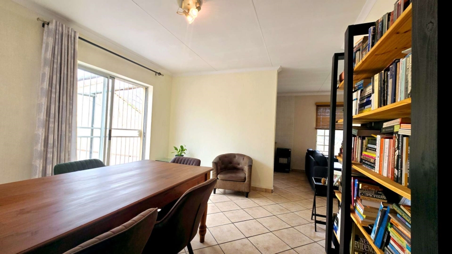 2 Bedroom Property for Sale in Willow Park Manor Gauteng