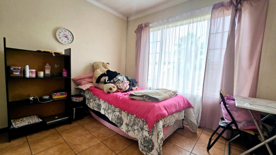 2 Bedroom Property for Sale in Willow Park Manor Gauteng