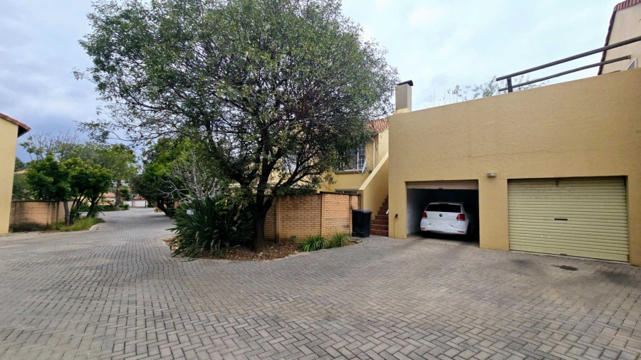 2 Bedroom Property for Sale in Willow Park Manor Gauteng