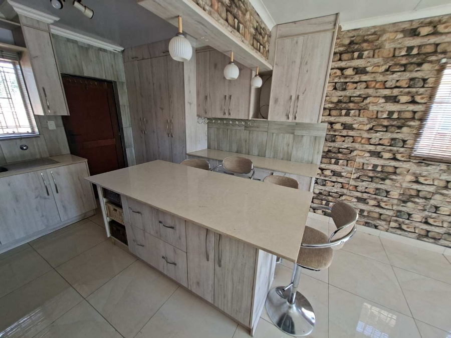 To Let 3 Bedroom Property for Rent in Georginia Gauteng
