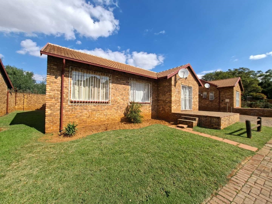 To Let 3 Bedroom Property for Rent in Georginia Gauteng