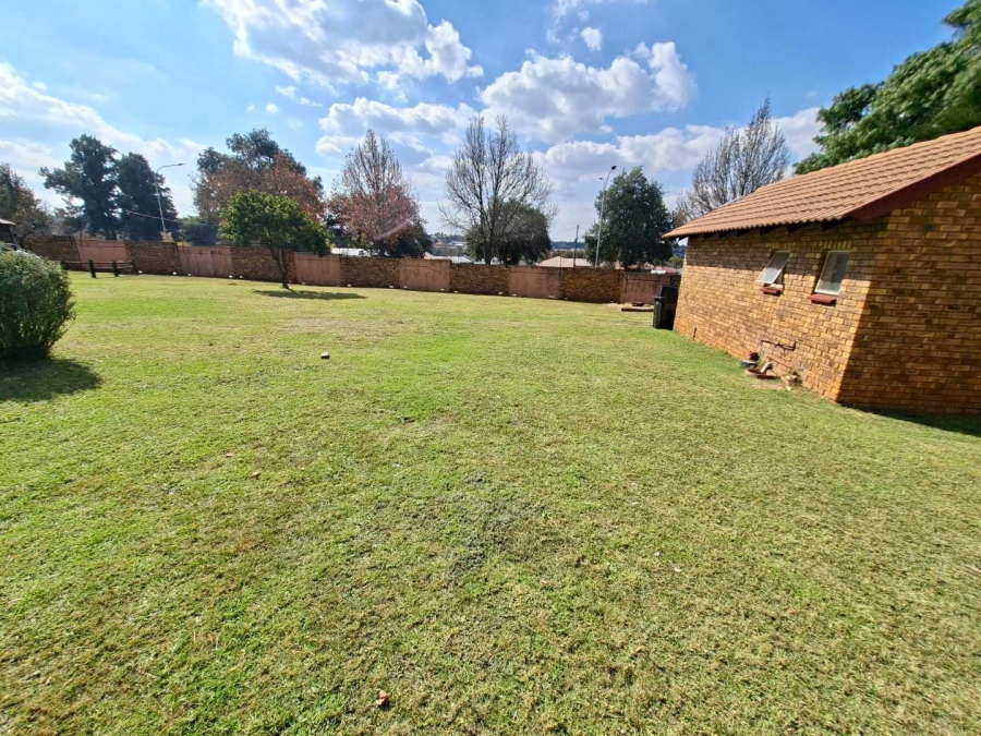 To Let 3 Bedroom Property for Rent in Georginia Gauteng