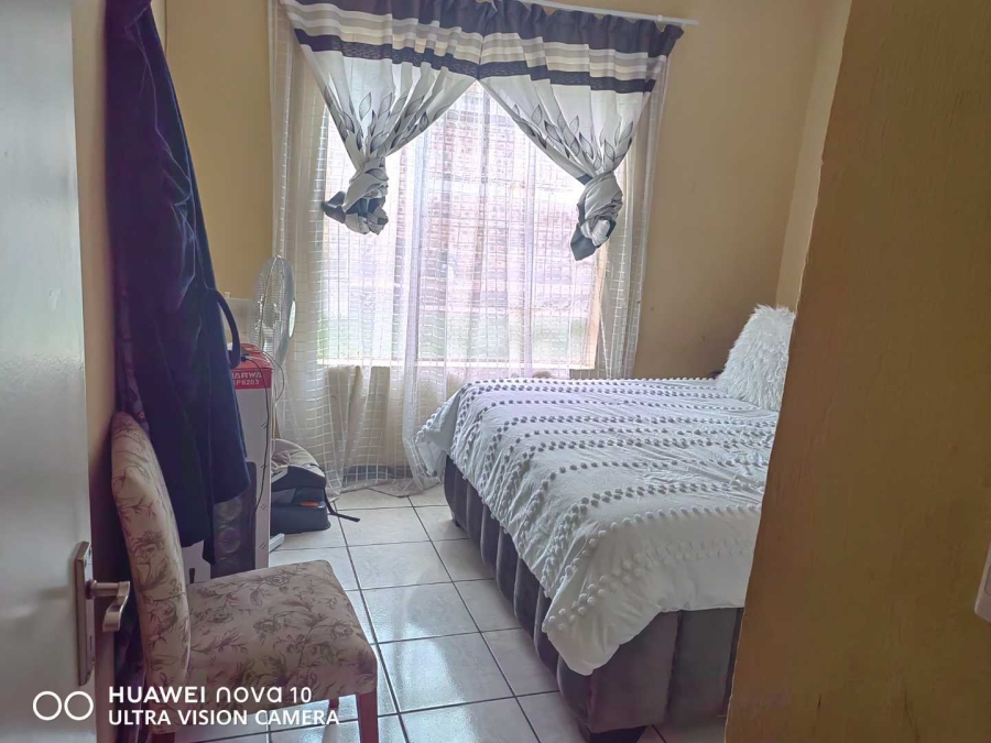 2 Bedroom Property for Sale in Laser Park Gauteng