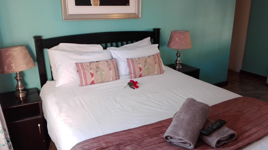 To Let 2 Bedroom Property for Rent in Bedford Gardens Gauteng