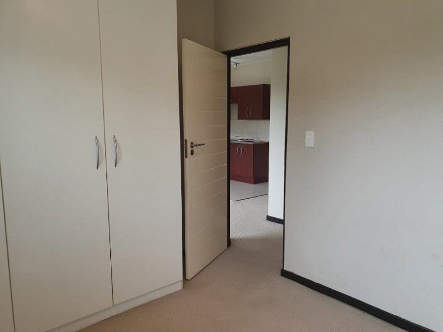 To Let 2 Bedroom Property for Rent in Jackal Creek Golf Estate Gauteng