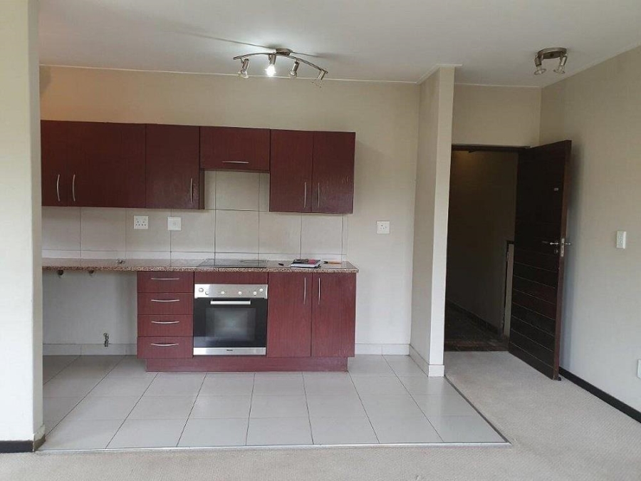To Let 2 Bedroom Property for Rent in Jackal Creek Golf Estate Gauteng
