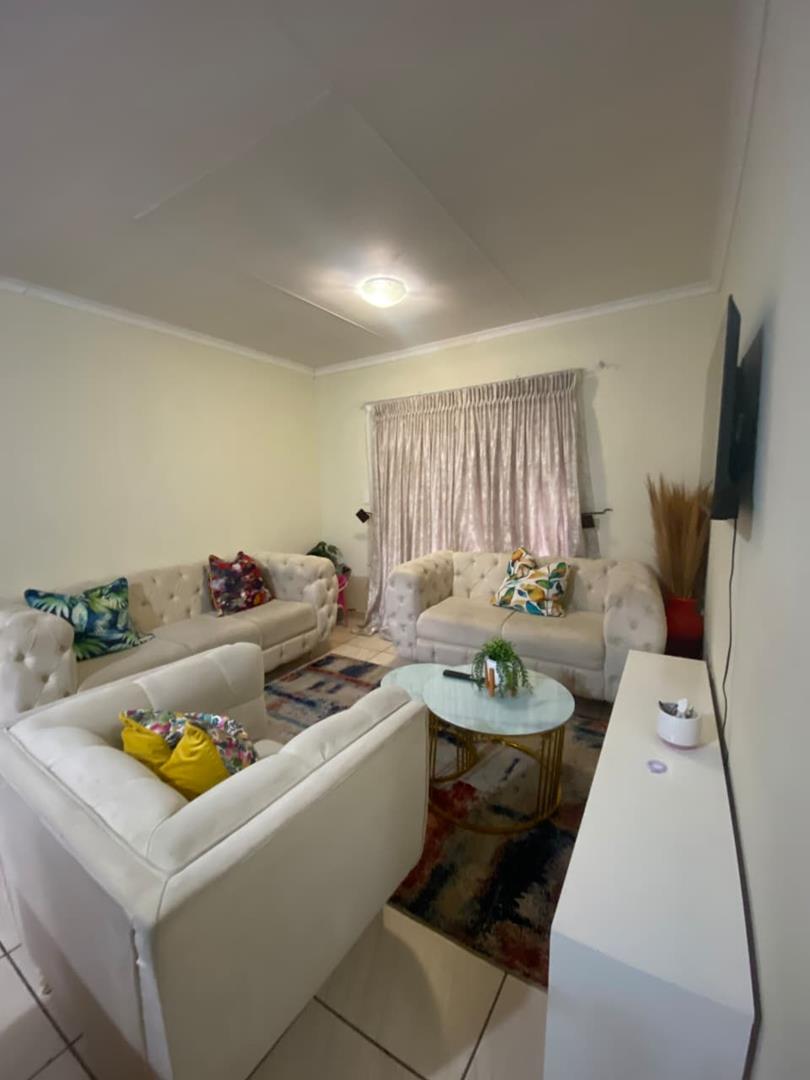 2 Bedroom Property for Sale in Groblerpark Gauteng