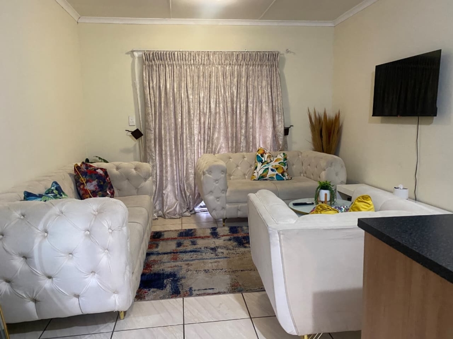2 Bedroom Property for Sale in Groblerpark Gauteng