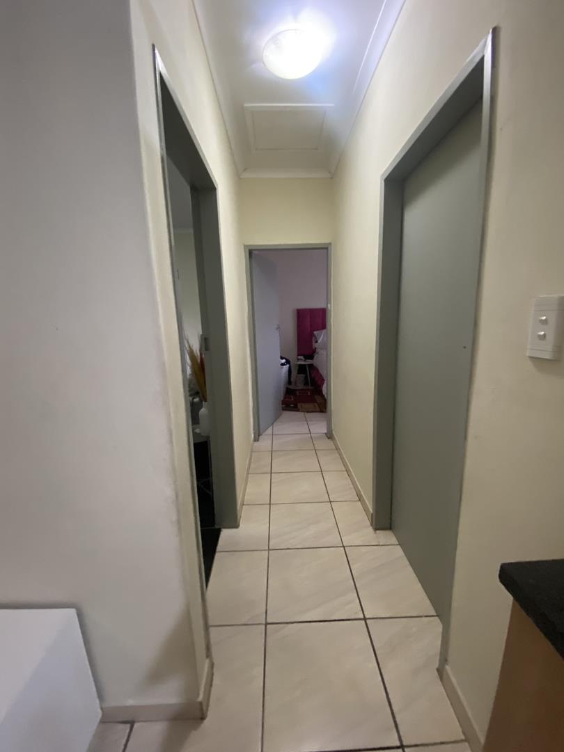 2 Bedroom Property for Sale in Groblerpark Gauteng
