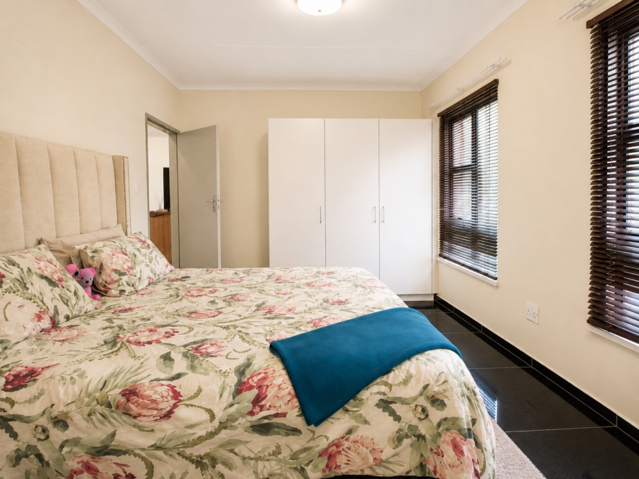 2 Bedroom Property for Sale in Groblerpark Gauteng