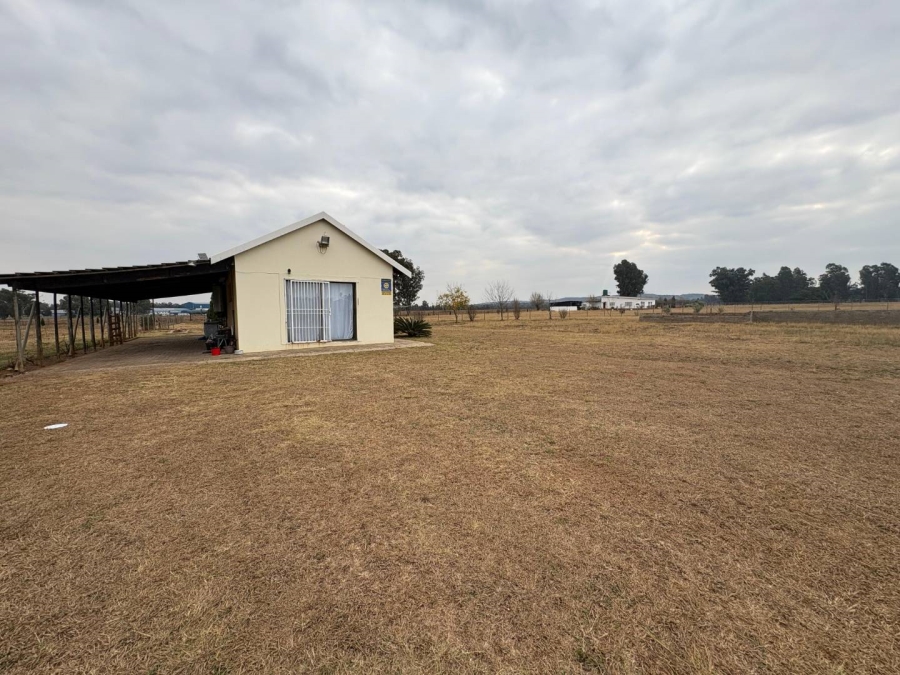 7 Bedroom Property for Sale in Valley Settlements A H Gauteng
