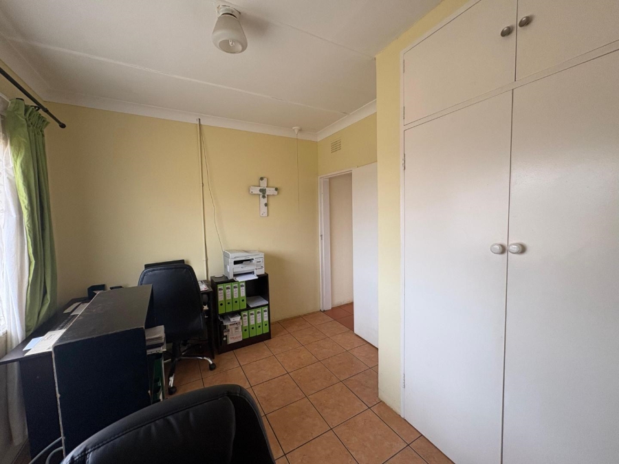 7 Bedroom Property for Sale in Valley Settlements A H Gauteng