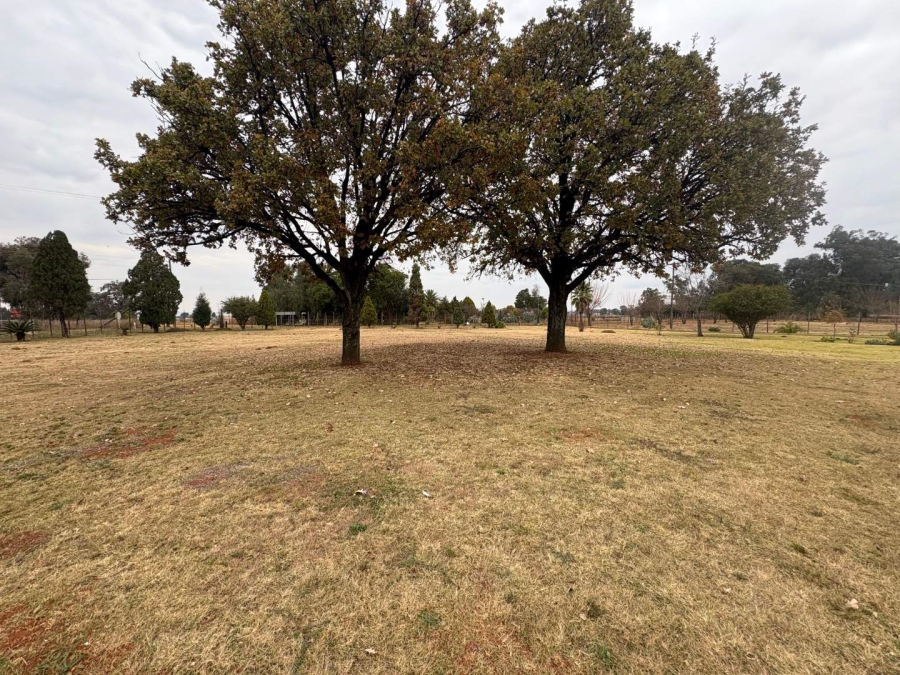 7 Bedroom Property for Sale in Valley Settlements A H Gauteng