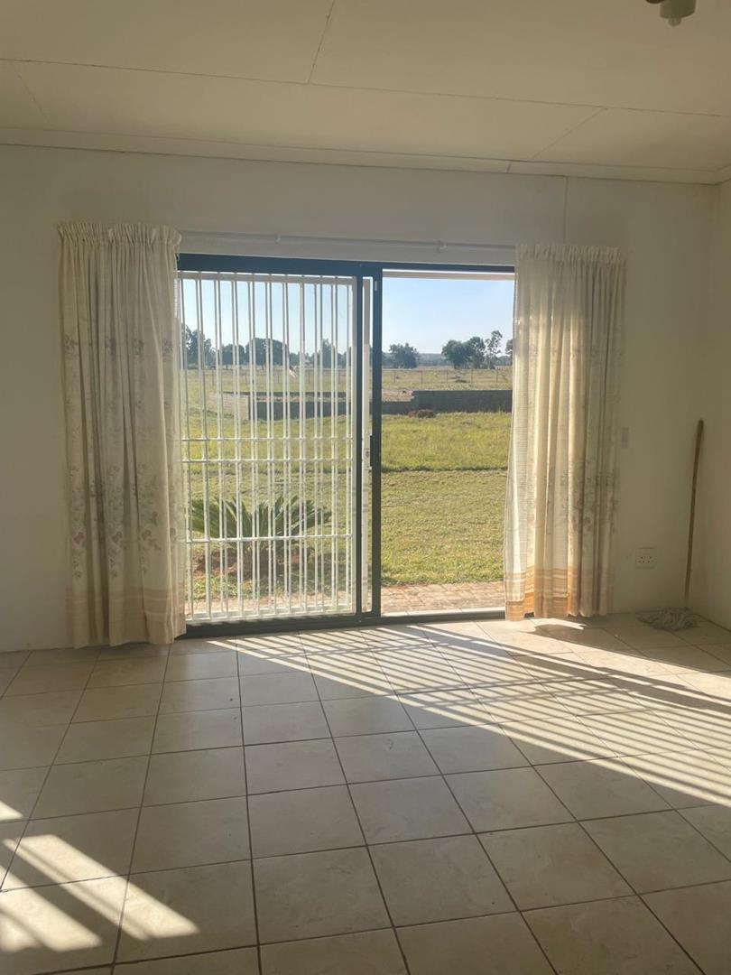 7 Bedroom Property for Sale in Valley Settlements A H Gauteng