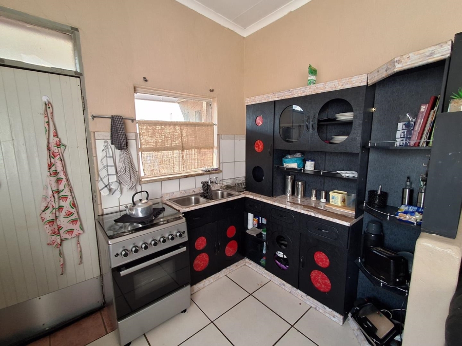 5 Bedroom Property for Sale in Golf Park Gauteng