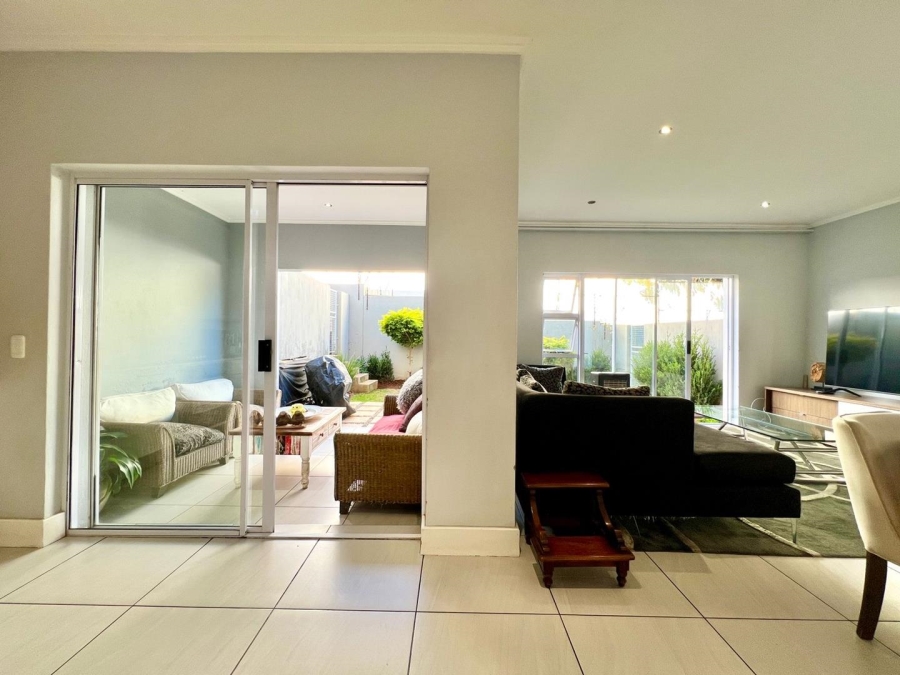 3 Bedroom Property for Sale in Bryanston Gauteng
