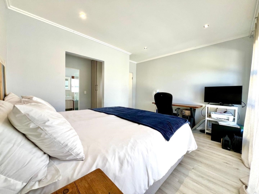 3 Bedroom Property for Sale in Bryanston Gauteng